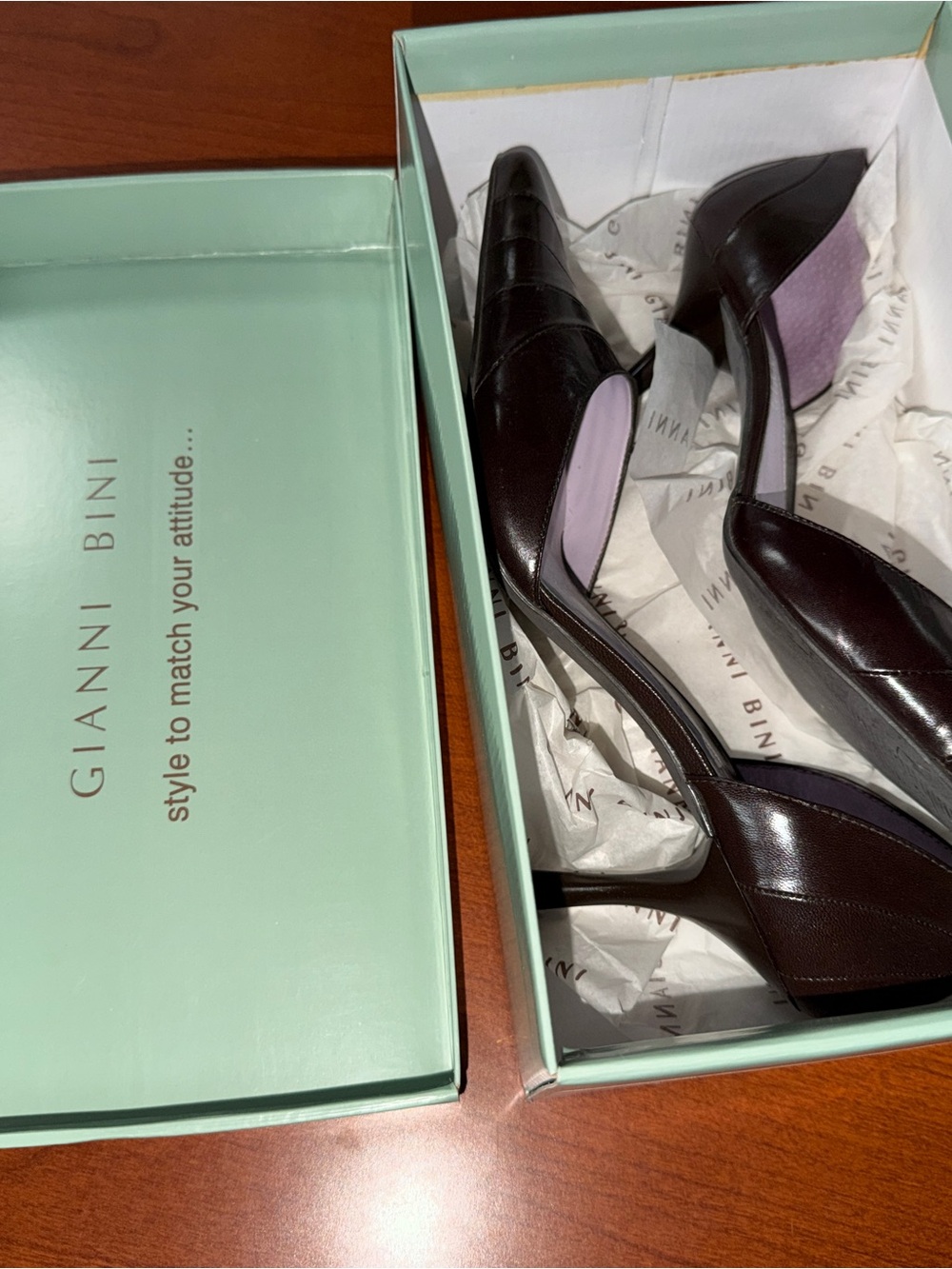 Gianni Bini Women's Dark Brown Leather Pointed-Toe Heels